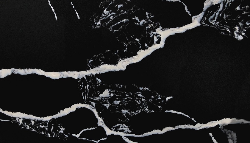 Quartz KOZO Nero Antico