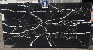 Quartz KOZO Nero Antico
