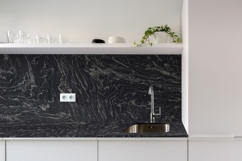 Tundra Black